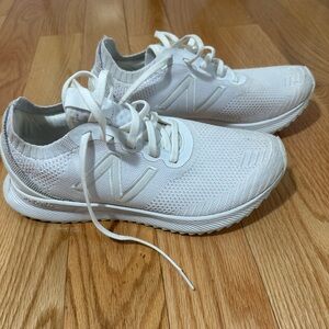 New Balance FuelCell Echo V1 Sneaker White